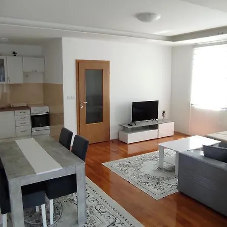 Nm Apartment Foca